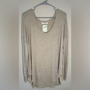 NWT Sleep till noon long sleeve oatmeal cream colored cozy top size L